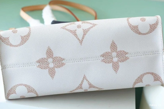 ONTHEGO MM LOUIS VUITTON 0724